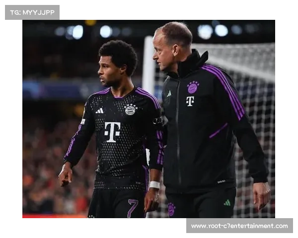 拜仁阵容轮换应对多线作战，基米希格纳布里替补待命